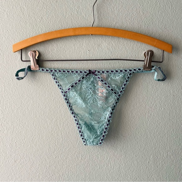 🦞Victoria’s Secret | Dream Angels V-String Teal Ribbon Slot Lace Thong Panty - Picture 1 of 5